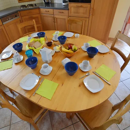 With View بيت للعطل