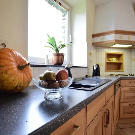 With View بيت للعطل