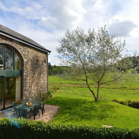 Dom wakacyjny Comfortable In Neufmoulin With Meadow View